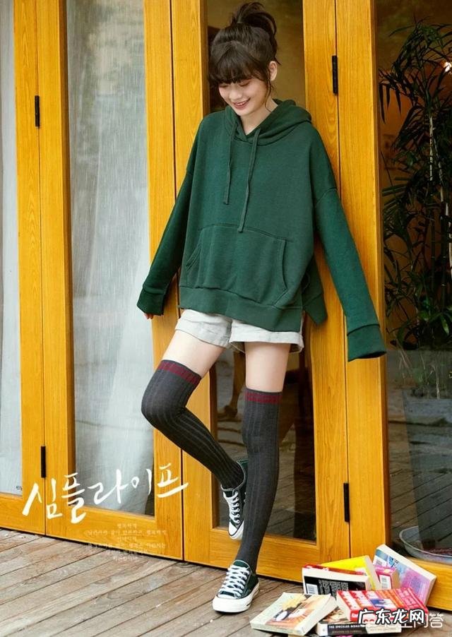 冬天过膝袜怎么搭配最好看?