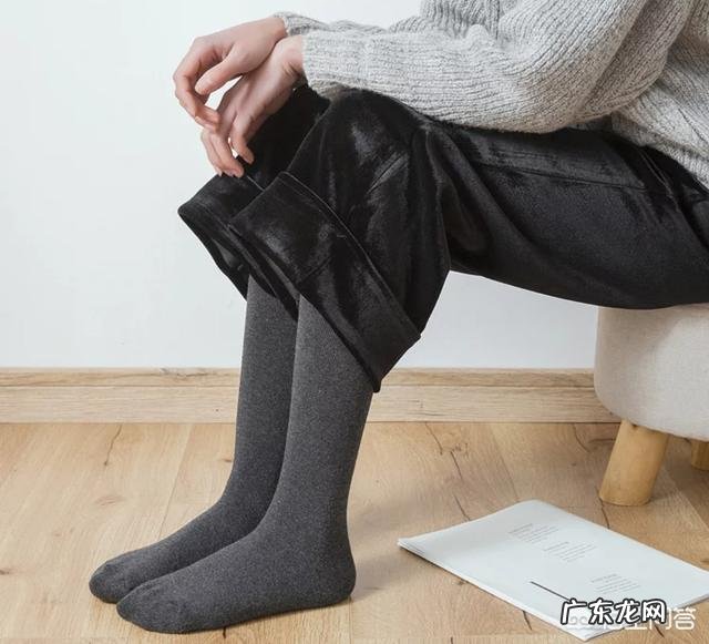 冬天过膝袜怎么搭配最好看?