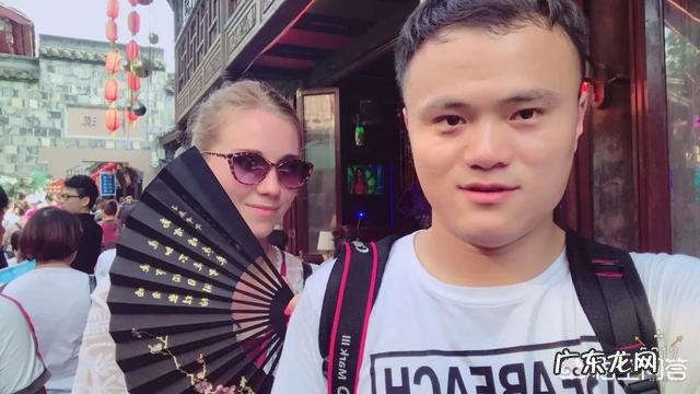 俄罗斯的女孩喜欢吃中国哪的美食？