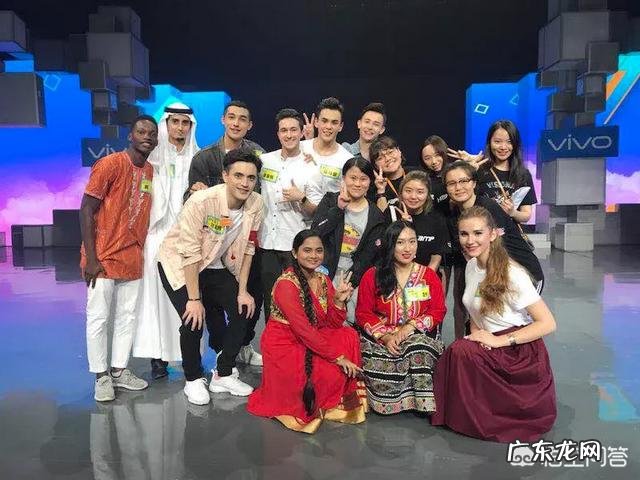 俄罗斯的女孩喜欢吃中国哪的美食？