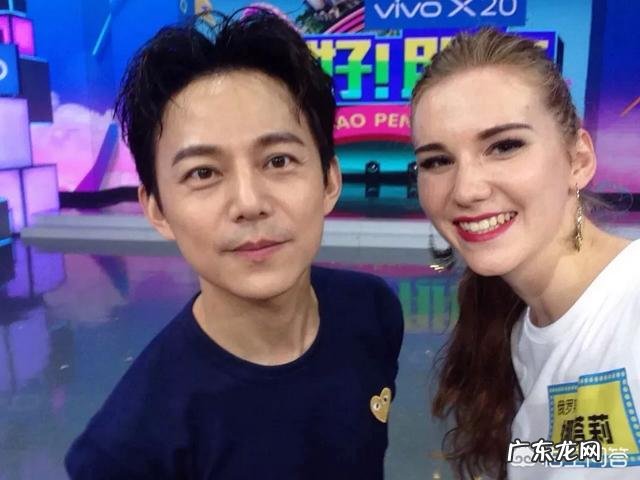 俄罗斯的女孩喜欢吃中国哪的美食？