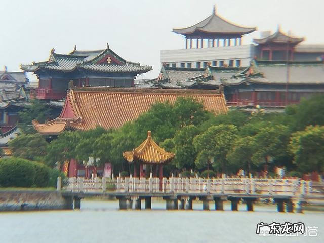 疫情结束,你外出的diyi顿想吃啥?