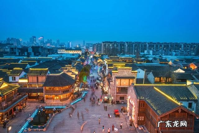 疫情结束，你外出的diyi顿想吃啥？