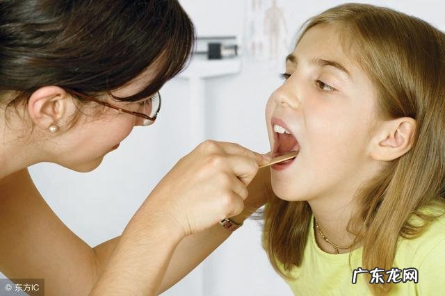 吃完饭总是堵的慌,感觉食物就在嗓子眼里是怎么回事?