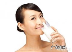 减脂时期，夜跑后在睡前能喝纯牛奶吗？