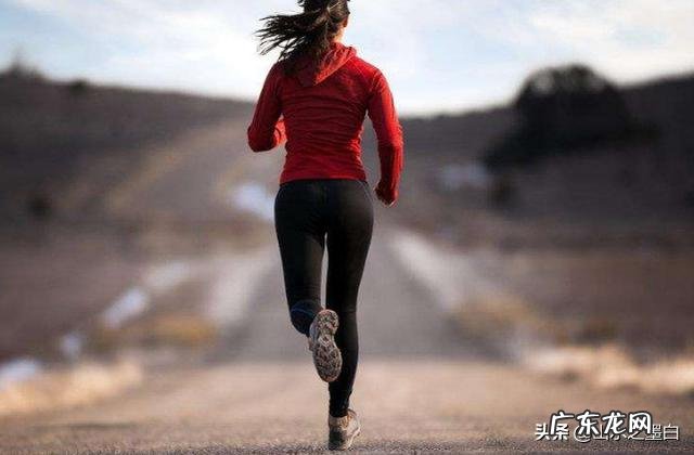 散步十公里和慢跑十公里,两者对于减脂来说有没有差别?