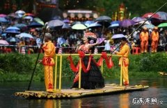 农村俗语“三月三下雨青蛙哑，穷人卖妻富卖马”，讲的什么意思