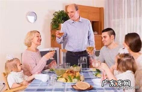 与婆婆一起居住，婆婆的什么行为会让你无法接受？