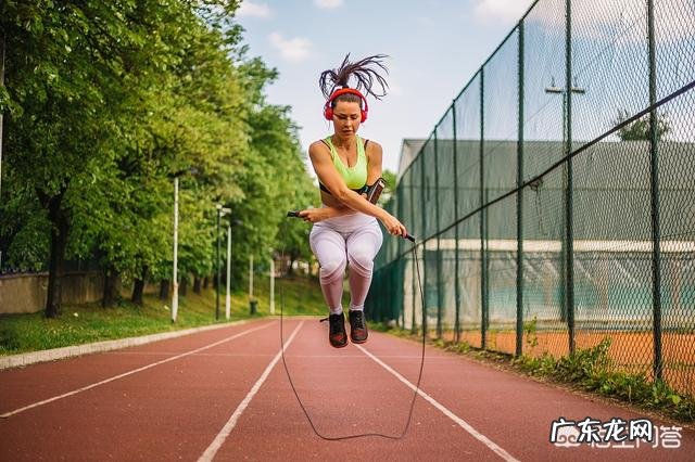 跳绳,燃脂热量为什么远高于跑步、游泳?