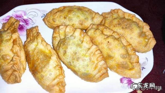 包子,饺子,韭菜盒子,锅贴,你们更喜欢吃哪一种