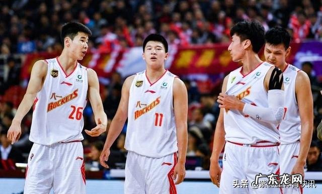 字母哥和杜兰特,都拥有出色的身体天赋,那么二人的实力谁更强