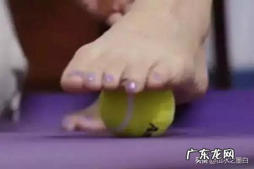 足后跟痛什么原因引起的？