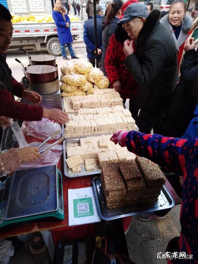 2600斤西瓜全被顾客退回,买瓜夫妻挨个切开后气炸,咋回事?