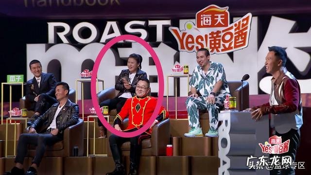 卫冕了UFC冠军,张伟丽的商业价值能够超过邹市明吗