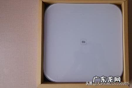 CR2032电池如何安装在体重秤上？