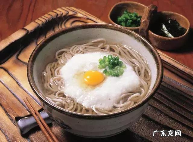 吃完饭就犯困是什么原因?怎么解决?