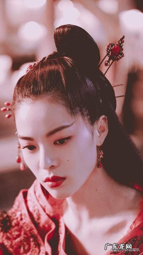 娱乐圈有哪些女明星是s形身材？