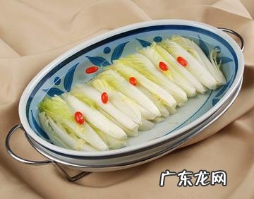 水煮白菜好吃吗?怎么做?