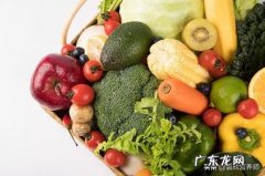 是多吃水果皮肤好？还是多吃蔬菜才对皮肤好？