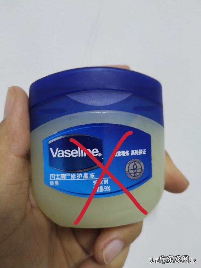 我脸上总长闭口小疙瘩怎么办?要用什么洗脸才能除掉?