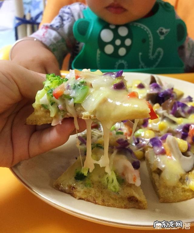 两岁半的孩子可以继续喝母乳吗？ 两岁孩子可以吃母乳吗