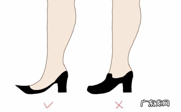 船袜和隐形袜哪个好看 你觉得女生穿哪种船袜最好看？