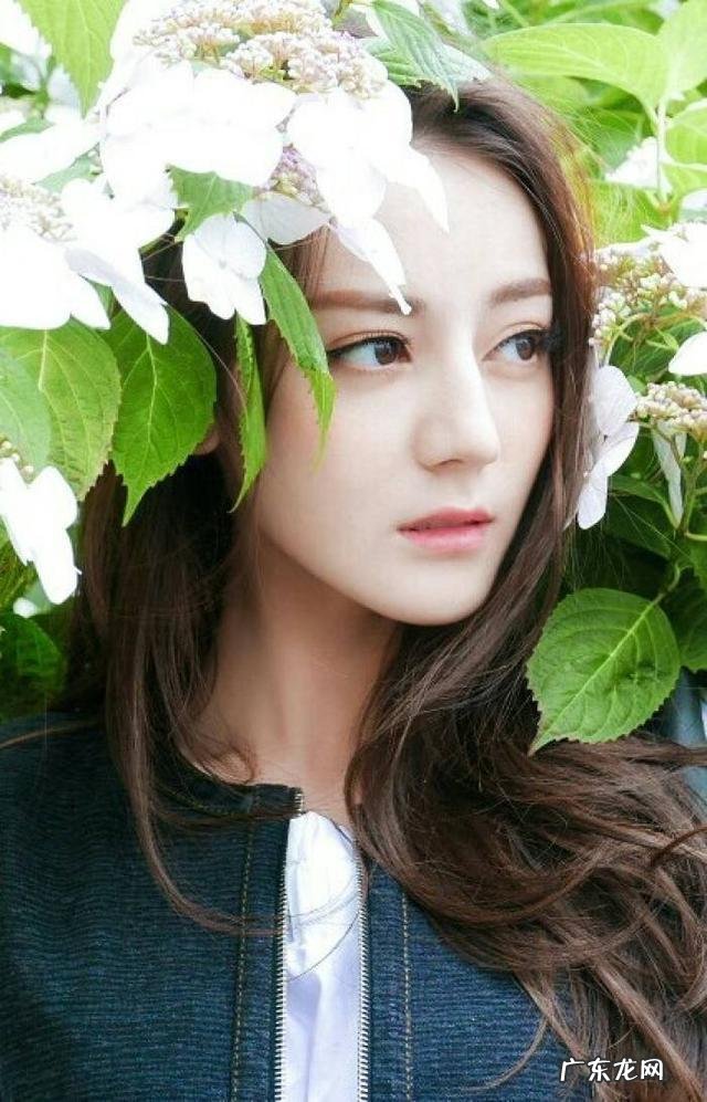 鹿晗屏蔽迪丽热巴,大家怎么看?