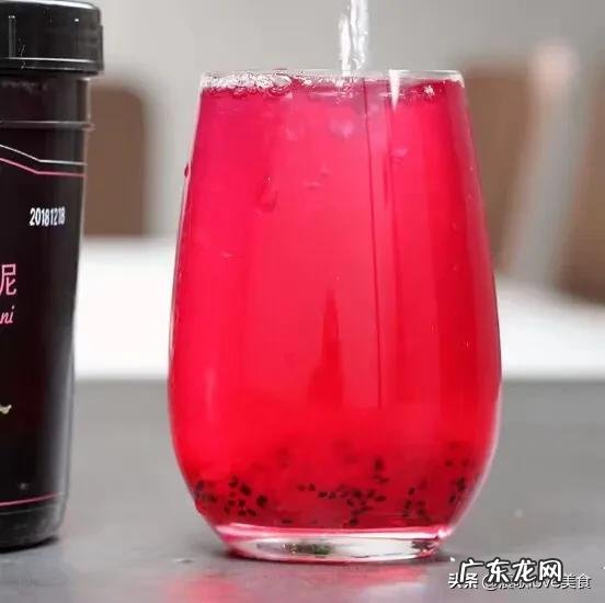 火龙果和苹果打汁功效 火龙果有哪些功效?食用时有哪些需要注意的问题?