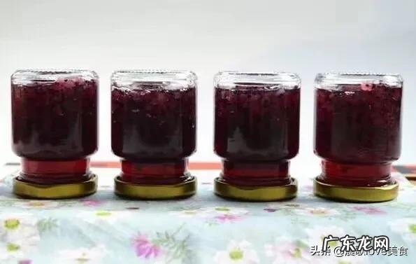 火龙果和苹果打汁功效 火龙果有哪些功效?食用时有哪些需要注意的问题?