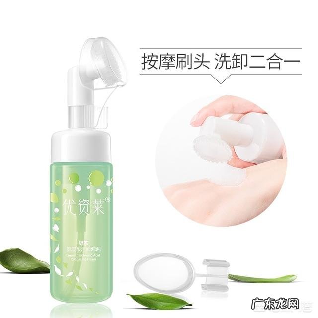 有没有什么适合干性皮肤的大学生用的护肤品和化妆品可以推荐?