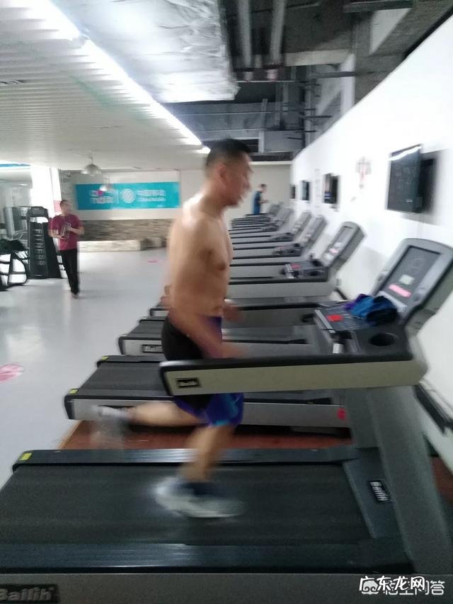 如果你想拥有健康又苗条的身材你会怎么做呢