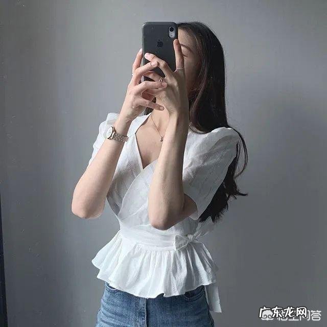 胸部丰满和微胖的女生如何穿才能显瘦