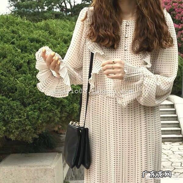 上身胖的女生穿什么裙子好看？