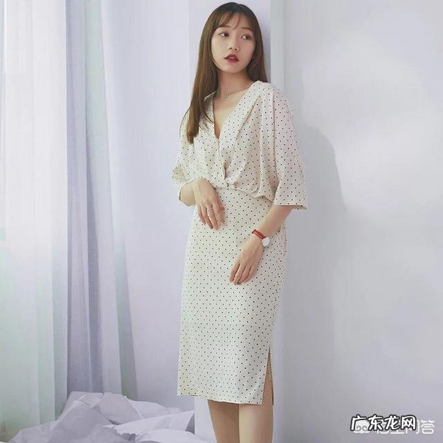 上身胖的女生穿什么裙子好看？