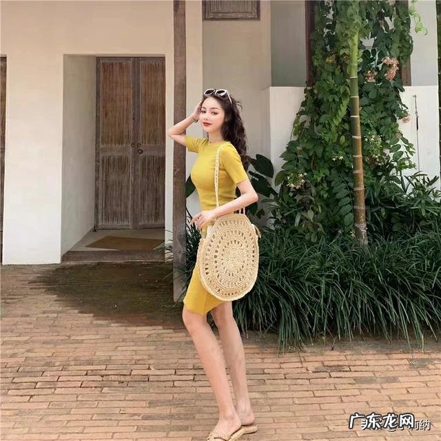 大胸翘臀的人如何穿衣搭配