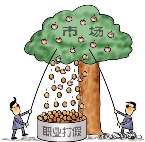 怎样看待“女子花40万隆胸成植物人”这件事?