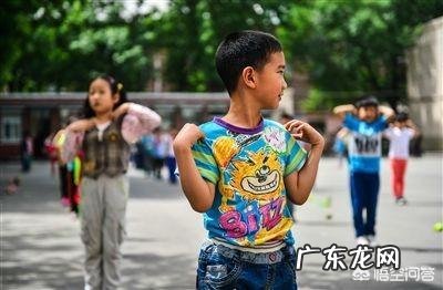 自闭症小孩，要怎样教他社交呢？