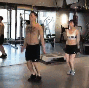 每天做开合跳等有氧运动和几组哑铃无氧运动,可以减肥吗?