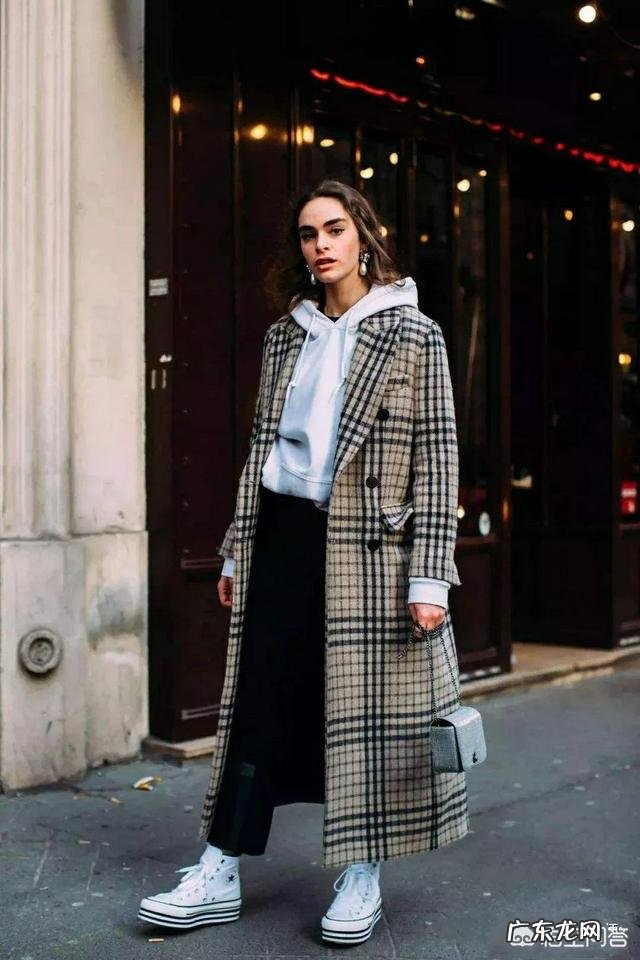 穿凉鞋，可不可以穿袜子？