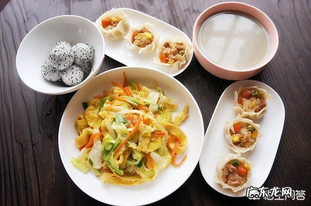 “糖友”真的就不能喝粥吗?怎样吃早餐既营养又能稳血糖?