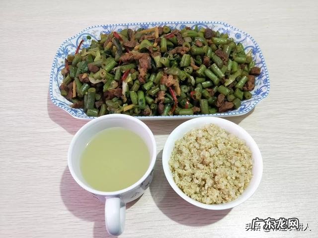 “糖友”真的就不能喝粥吗?怎样吃早餐既营养又能稳血糖?