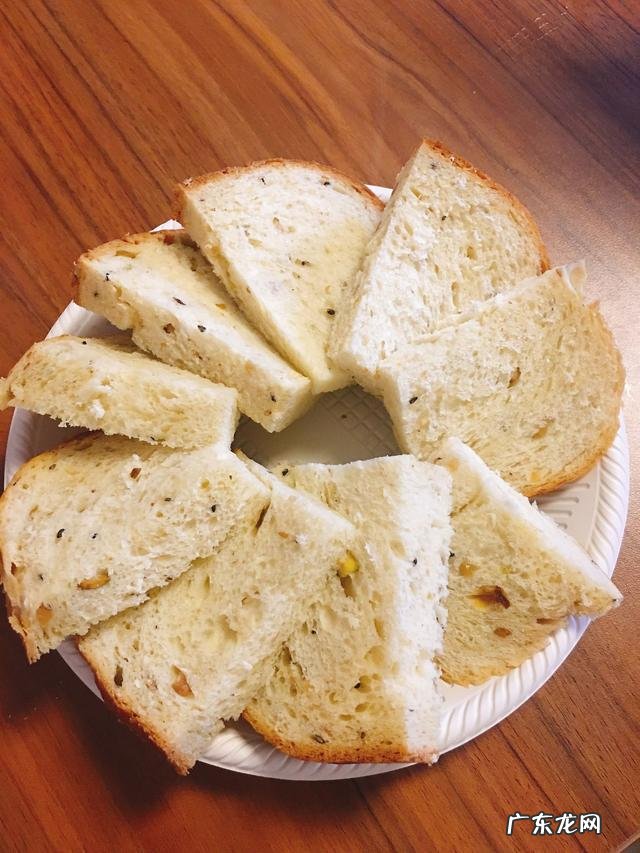 胃酸过多,可以食用蜂蜜吗,有哪些好处呢?