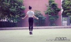 每天跳绳四千个，耗时四十分钟，正常饮食，坚持下去能减脂吗？