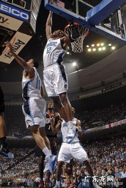 如果出现一个强壮的3米巨人，去打NBA会怎样呢