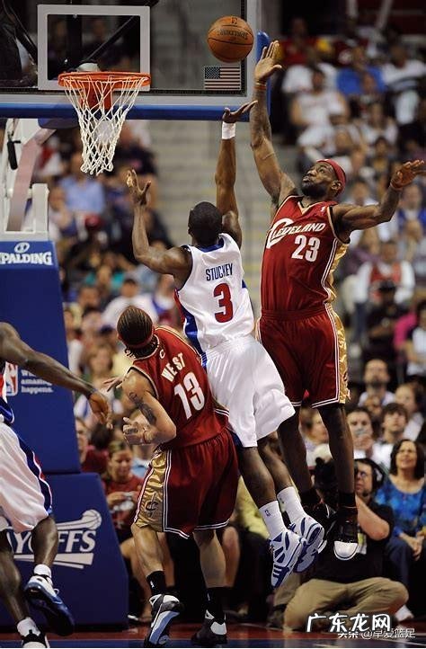 如果出现一个强壮的3米巨人，去打NBA会怎样呢