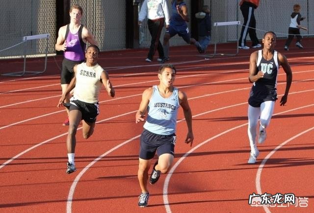 运动减肥一周,跑步机上每天4公里,体重没掉反而涨了2斤?