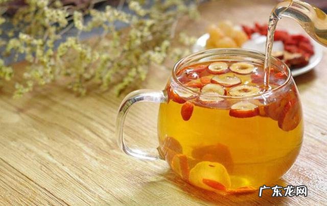 黄芪、枸杞、桂圆和红枣能一起泡水喝吗?有什么功效吗?