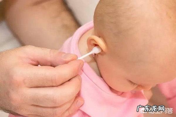 孩子三岁了,耳朵里有耳屎能挖干净吗