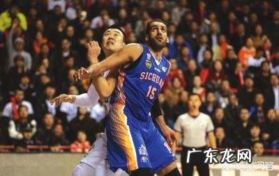 CBA中韩德君有身高有力量能不能在NBA效力?