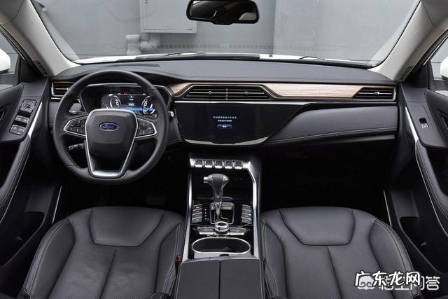 领界是不是S330的换标车？可以深度解析这两款车吗？